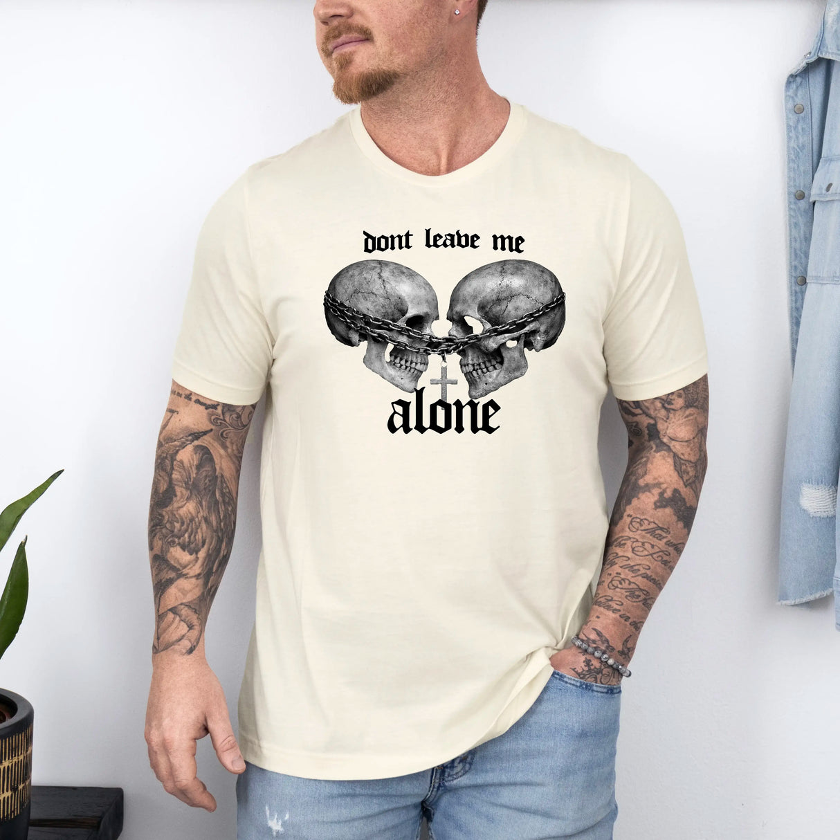 Tricou barbatesc din bumbac 100% cu mesaj ALONE