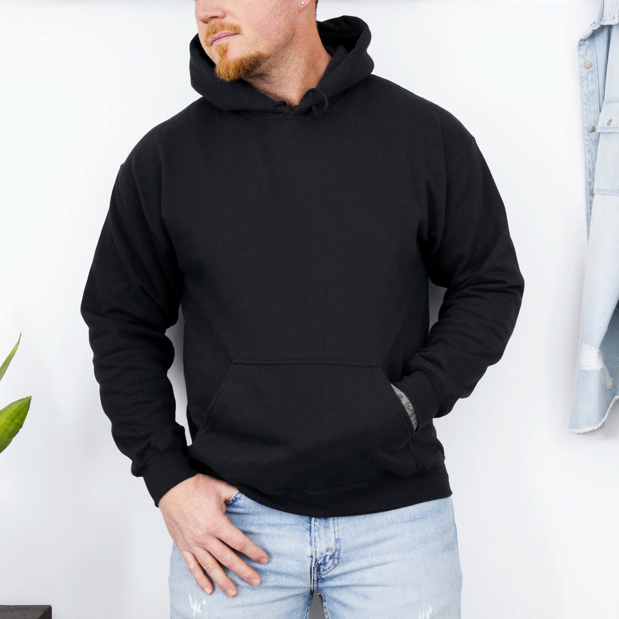 Hanorac cu gluga barbati regular fit simplu negru