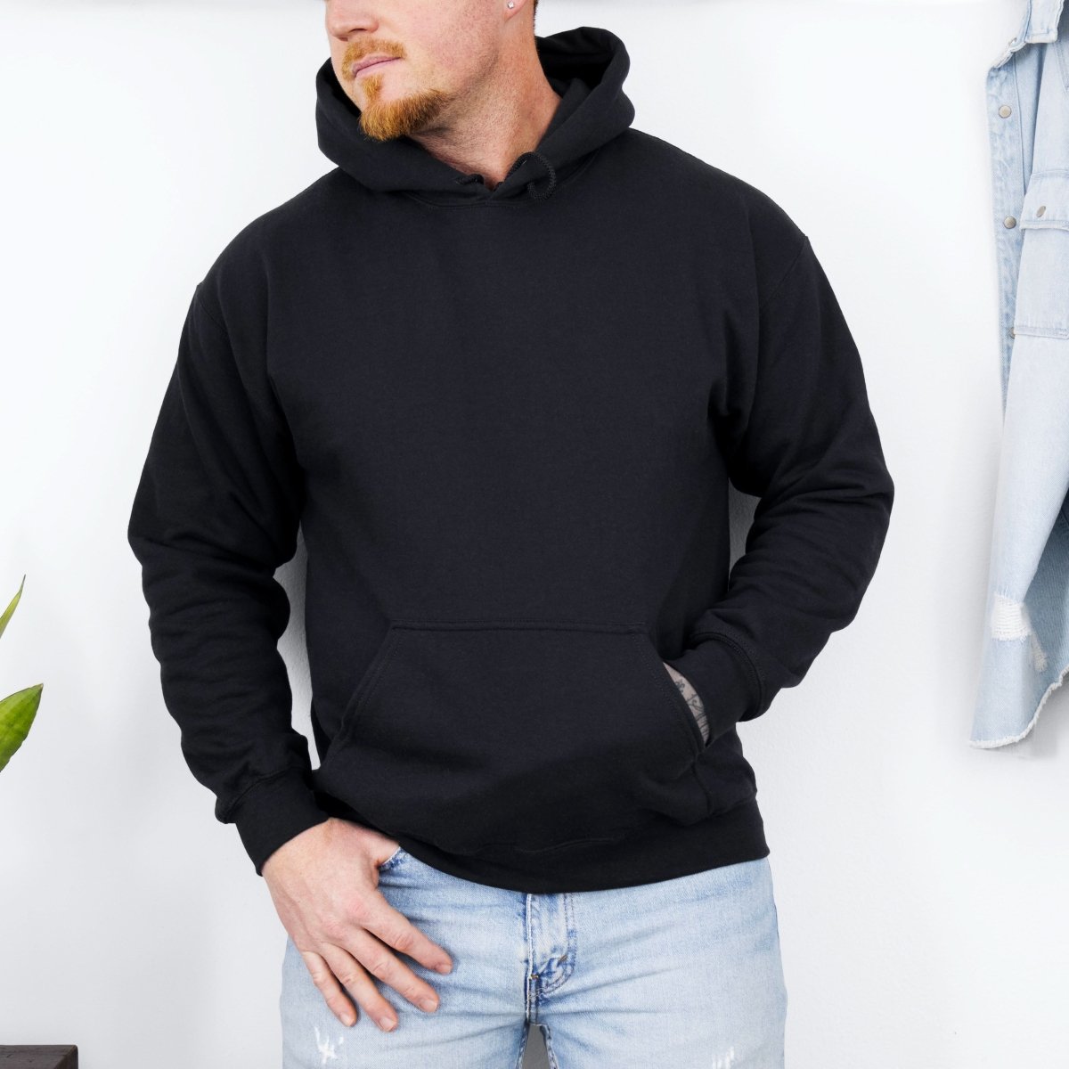 Hanorac barbati cu gluga regular fit simplu negru