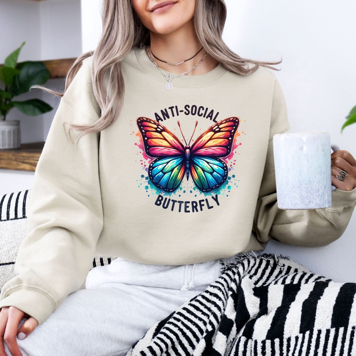 Hanorac dama oversize cu fluturi ANTI SOCIAL