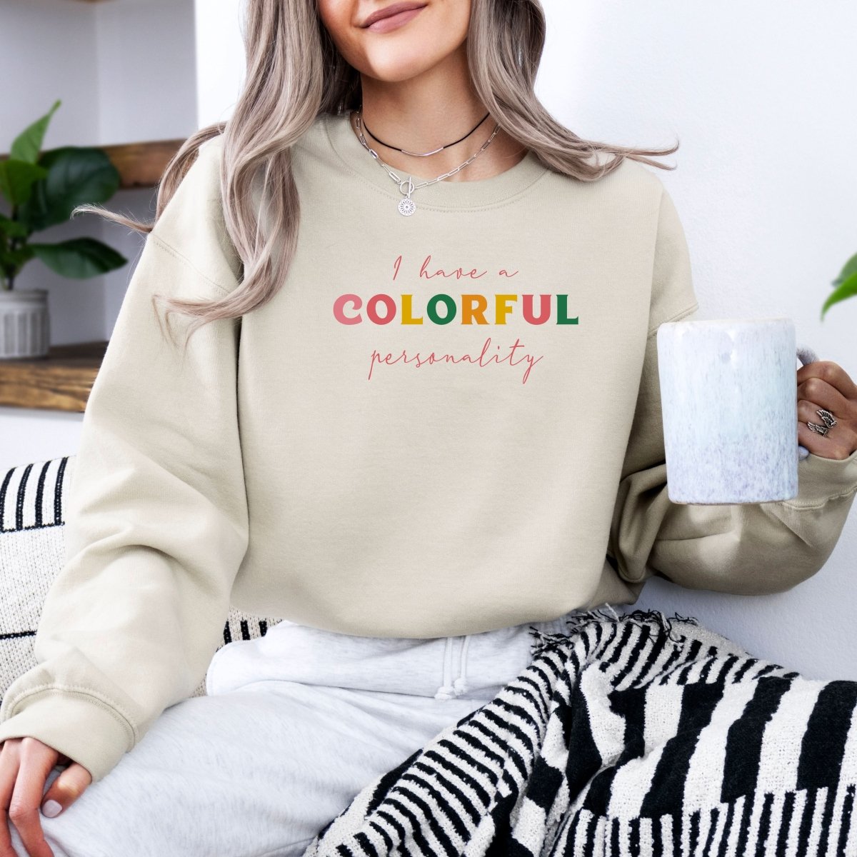 Hanorac dama oversize cu mesaj COLORFUL