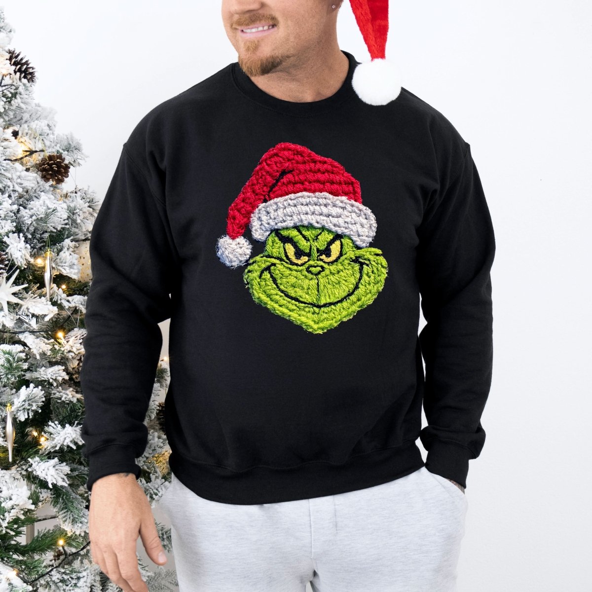 Hanorac barbati regular fit de Craciun CHRISTMAS GRINCH - S / NEGRU