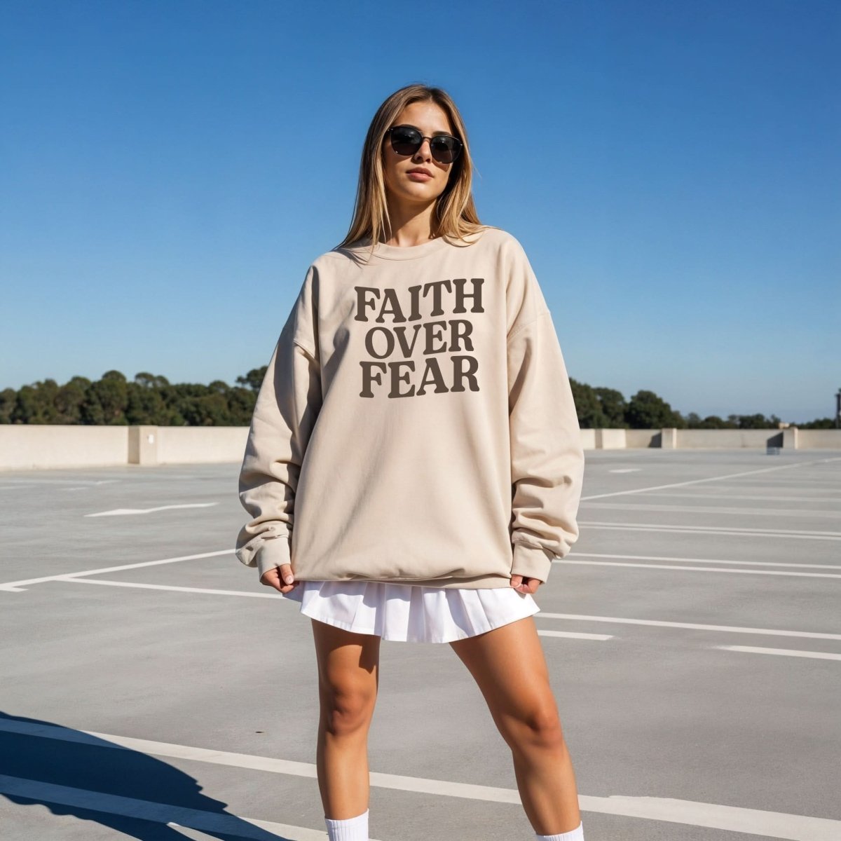 Hanorac de dama oversize cu mesaj FAITH OVER FEAR
