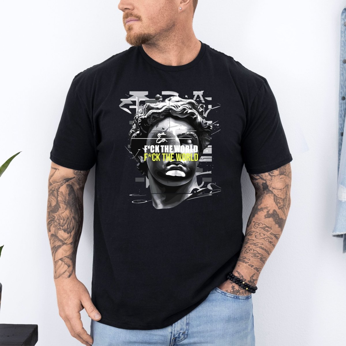 Tricou barbatesc din bumbac 100% regular fit cu mesaj WORLD - S / NEGRU