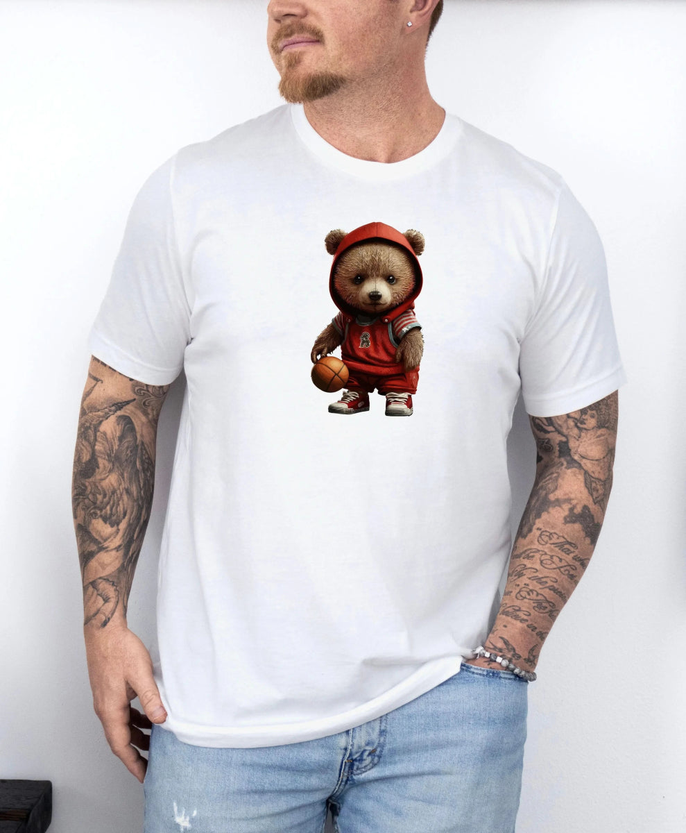 Tricou barbati din bumbac 100% regular fit cu ursulet BASKETBALL - M / ALB